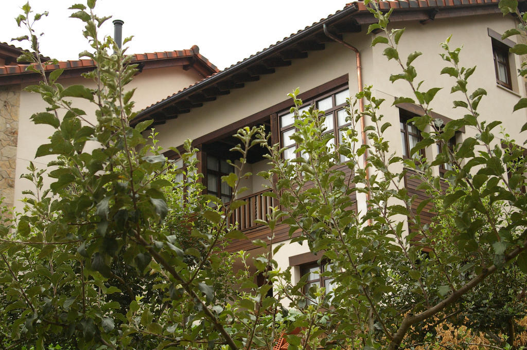 La Casona De Palu Guest House Pola de Laviana Room photo